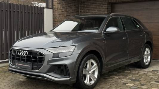 Audi Q8 I