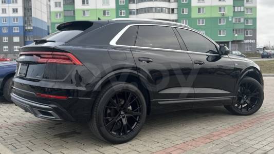 Audi Q8 I