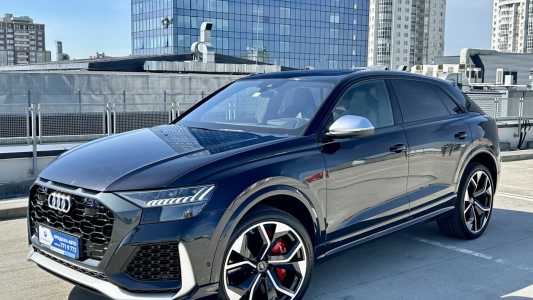 Audi RS Q8 I