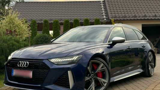 Audi RS6 C8