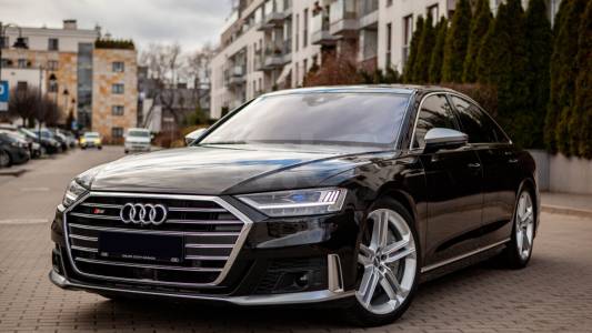 Audi S8 D5