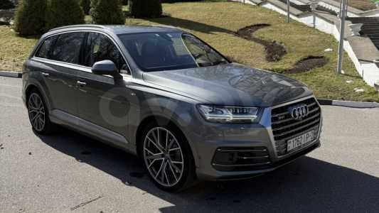 Audi SQ7 4M