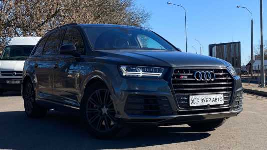 Audi SQ7 4M