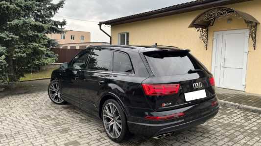 Audi SQ7 4M