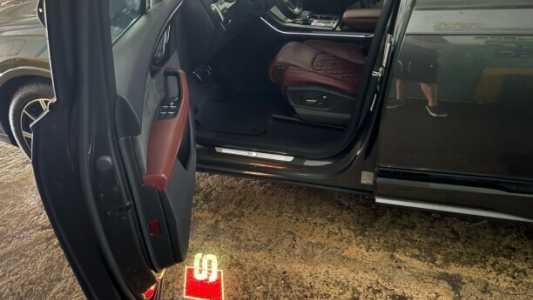 Audi SQ7 4M Рестайлинг, 2021, пробег 128000 км Audi SQ7 4M Рестайлинг, 2021, пробег 128000 км