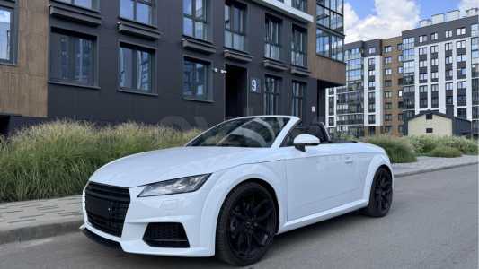 Audi TT 8S