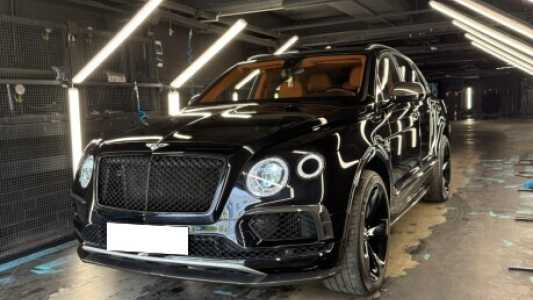 Bentley Bentayga I, 2018, пробег 56000 км Bentley Bentayga I, 2018, пробег 56000 км