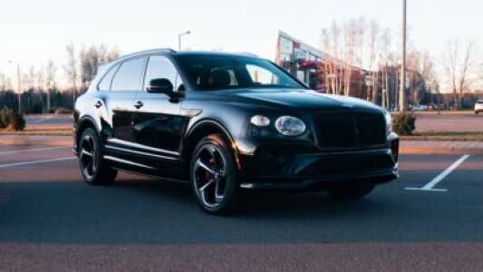 Bentley Bentayga I Рестайлинг, 2021, пробег 25000 км Bentley Bentayga I Рестайлинг, 2021, пробег 25000 км