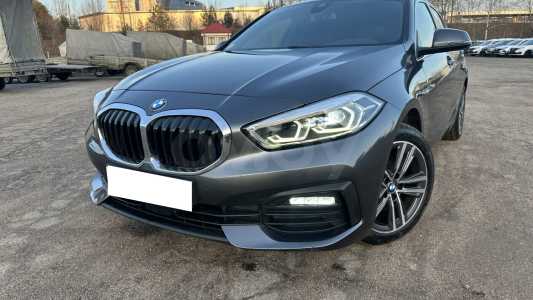 BMW 1 серия F40