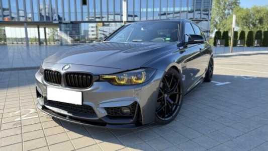 BMW 3 серия F30,F31 Рестайлинг, 2018, пробег 100000 км BMW 3 серия F30,F31 Рестайлинг, 2018, пробег 100000 км