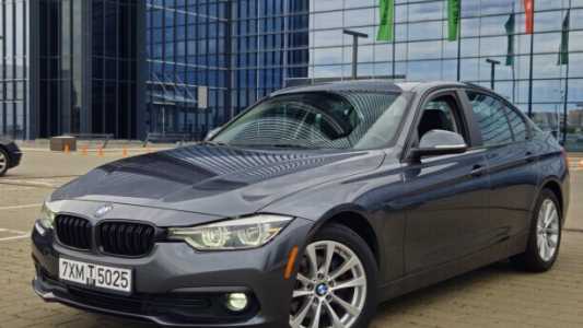 BMW 3 серия F30,F31 Рестайлинг, 2018, пробег 94000 км BMW 3 серия F30,F31 Рестайлинг, 2018, пробег 94000 км