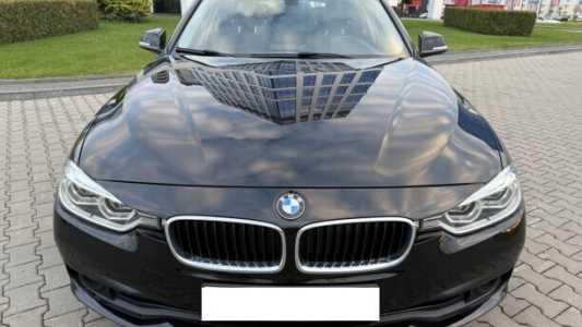 BMW 3 серия F30,F31 Рестайлинг, 2019, пробег 125000 км BMW 3 серия F30,F31 Рестайлинг, 2019, пробег 125000 км