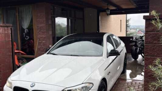 BMW 5 серия F10, F11, 2012, пробег 258000 км BMW 5 серия F10, F11, 2012, пробег 258000 км