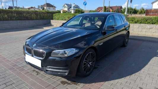 BMW 5 серия F10, F11  Рестайлинг, 2014, пробег 301800 км