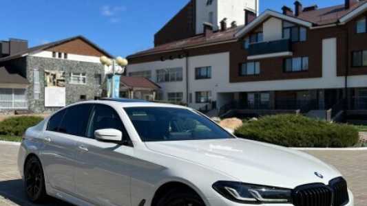 BMW 5 серия G30, G31 Рестайлинг, 2021, пробег 75000 км BMW 5 серия G30, G31 Рестайлинг, 2021, пробег 75000 км