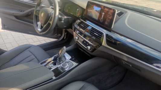 BMW 5 серия G30, G31 Рестайлинг, 2022, пробег 10000 км BMW 5 серия G30, G31 Рестайлинг, 2022, пробег 10000 км