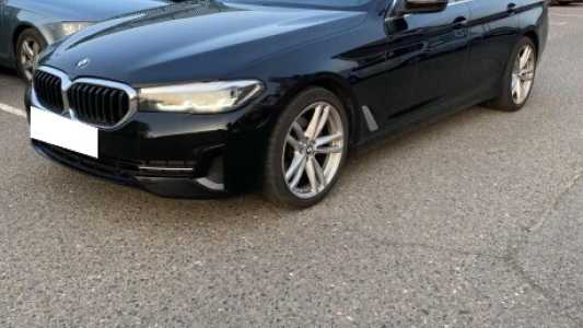 BMW 5 серия G30, G31  Рестайлинг, 2022, пробег 87275 км