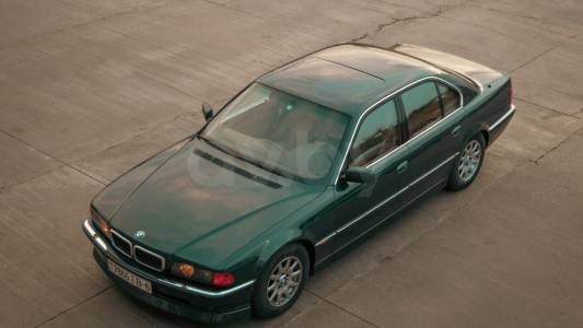 BMW 7 серия E38