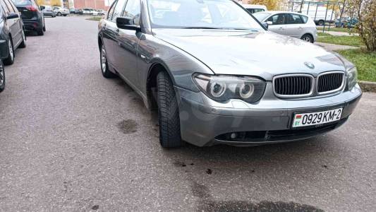 BMW 7 серия E65