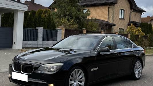 BMW 7 серия F01, F04