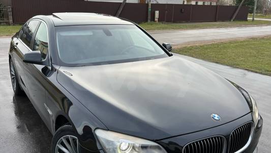 BMW 7 серия F01, F04