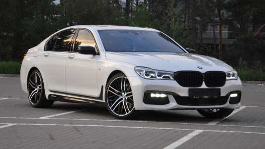 BMW 7 серия G11