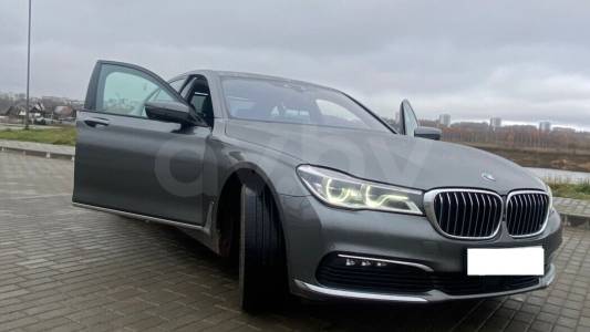 BMW 7 серия G11