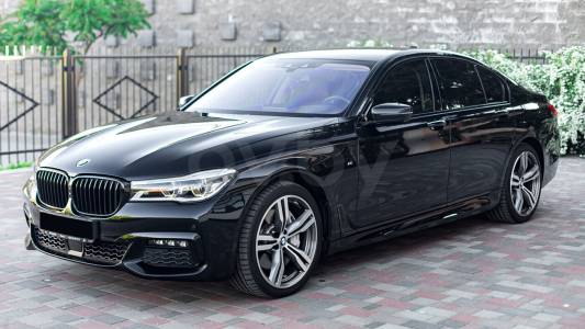 BMW 7 серия G11