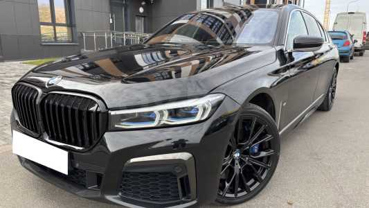 BMW 7 серия G11 Рестайлинг