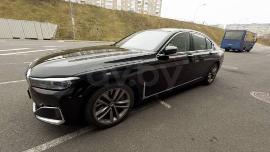 BMW 7 серия G11 Рестайлинг