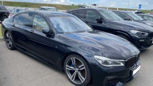 BMW 7 серия G12 (Long), 2016, пробег 210000 км BMW 7 серия G12 (Long), 2016, пробег 210000 км