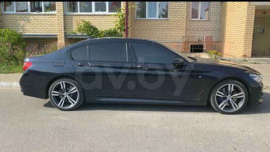 BMW 7 серия G12 (Long)