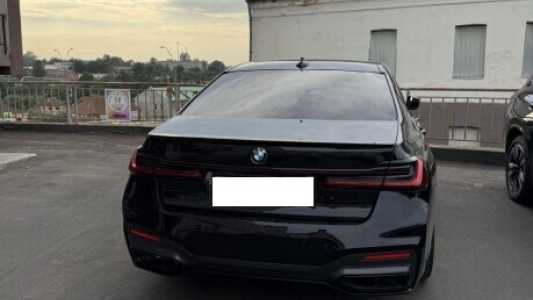 BMW 7 серия G12 (Long) Рестайлинг, 2020, пробег 130000 км BMW 7 серия G12 (Long) Рестайлинг, 2020, пробег 130000 км