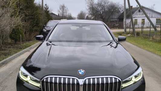 BMW 7 серия G12 (Long) Рестайлинг