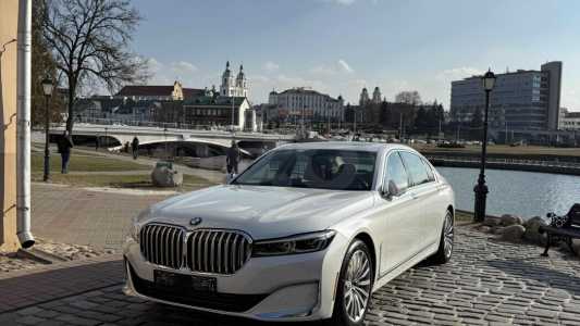 BMW 7 серия G12 (Long) Рестайлинг