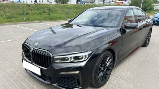 BMW 7 серия G12 (Long) Рестайлинг