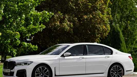 BMW 7 серия G12 (Long) Рестайлинг