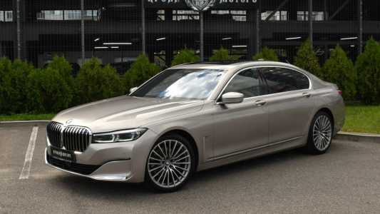 BMW 7 серия G12 (Long) Рестайлинг