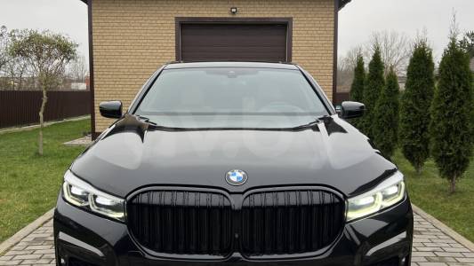 BMW 7 серия G12 (Long) Рестайлинг