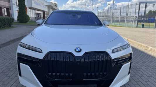 BMW 7 серия G70, 2023, пробег 83900 км