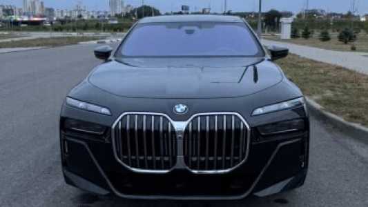 BMW 7 серия G70, 2024, пробег 51000 км