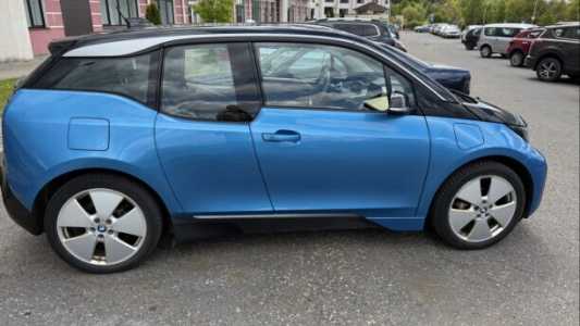 BMW i3 I01 Рестайлинг, 2018, пробег 95000 км BMW i3 I01 Рестайлинг, 2018, пробег 95000 км