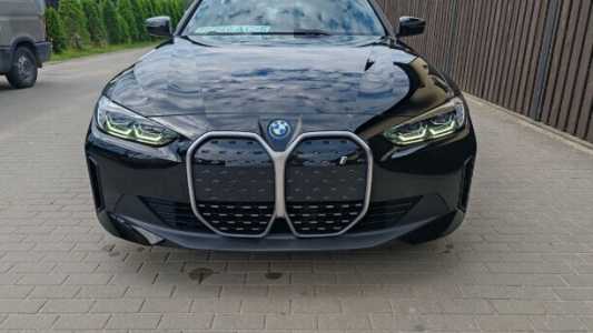 BMW i4 , 2023, пробег 12600 км