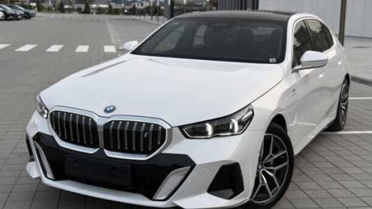 BMW i5 , 2024, пробег 1204 км