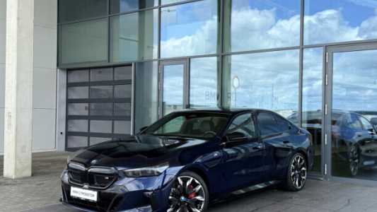 BMW i5 , 2024, пробег 2943 км