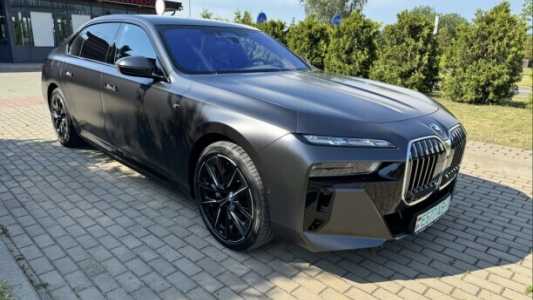 BMW i7 , 2022, пробег 19000 км