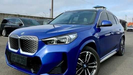 BMW iX1 , 2023, пробег 5300 км