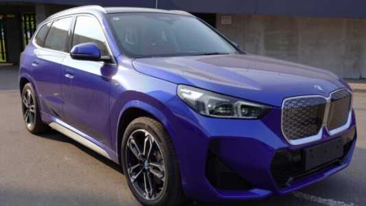 BMW iX1 , 2023, пробег 5700 км