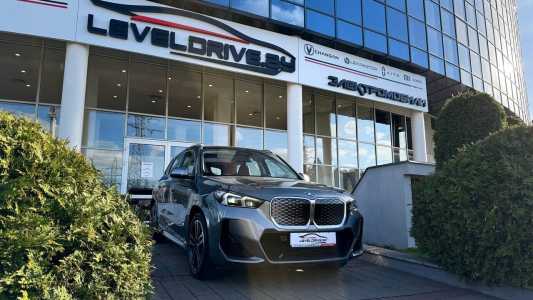 BMW iX1 I