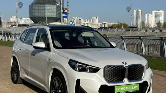 BMW iX1 I